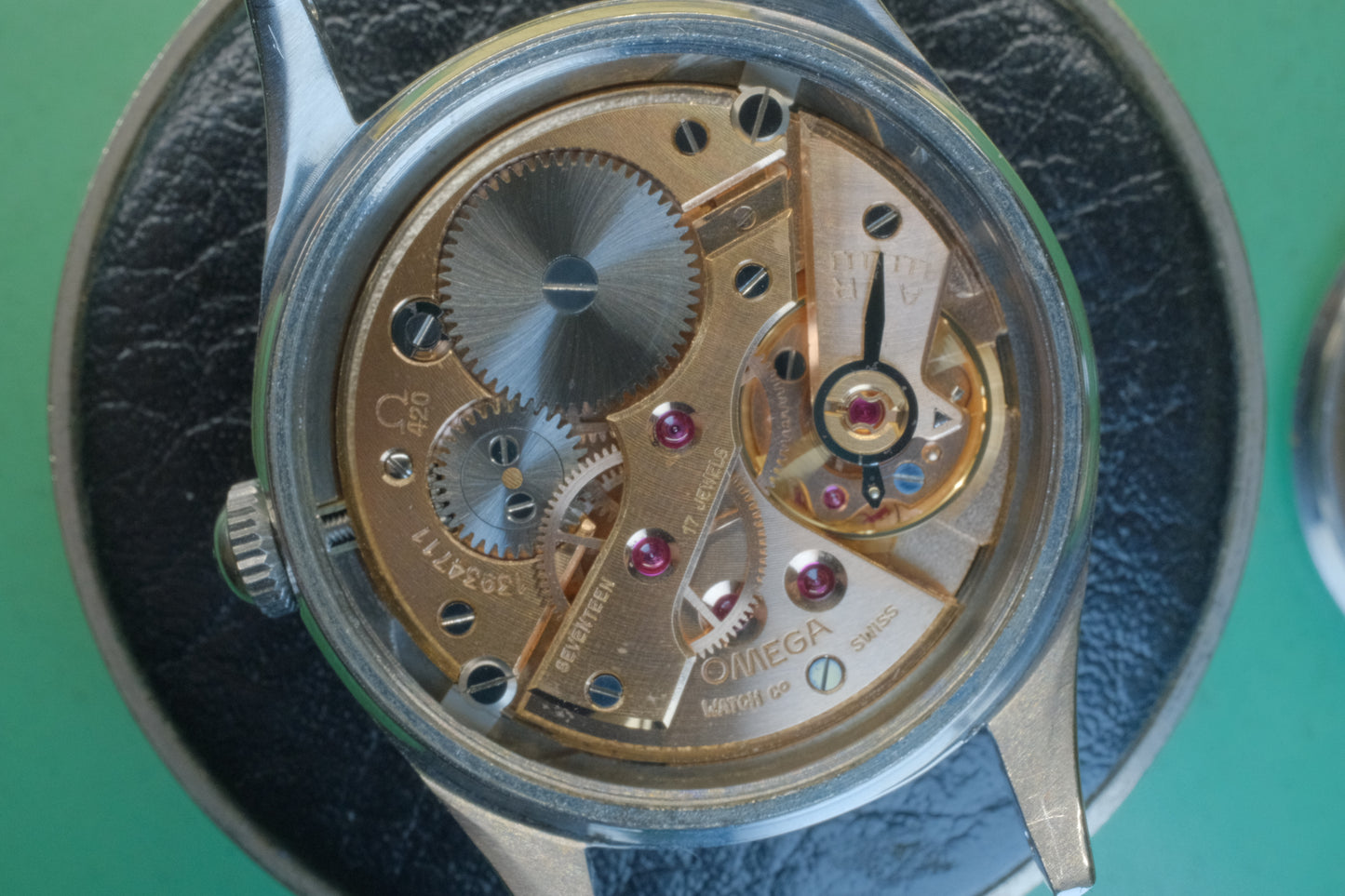 OMEGA ref.2667-2 Manual winding cal.420 c.1954