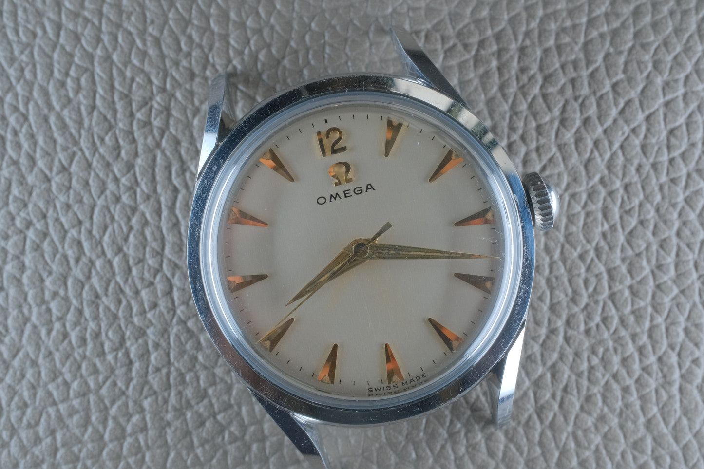 OMEGA ref.2667-2 Manual winding cal.420 c.1954