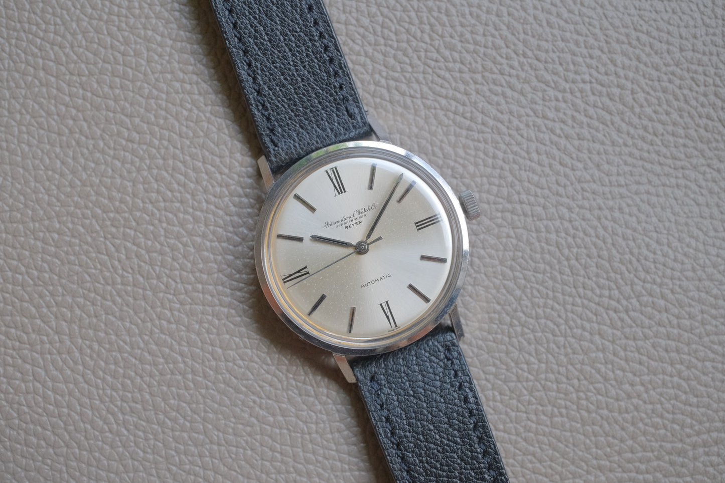 IWC/BEYER ref.818A round model automatic cal.854 c.1966