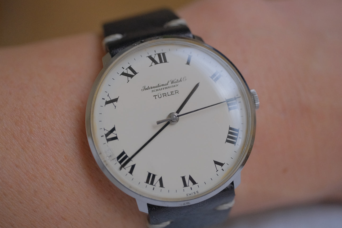 IWC/TURLER ref.2401 cal.403 ROUND MODEL manual winding 1970's