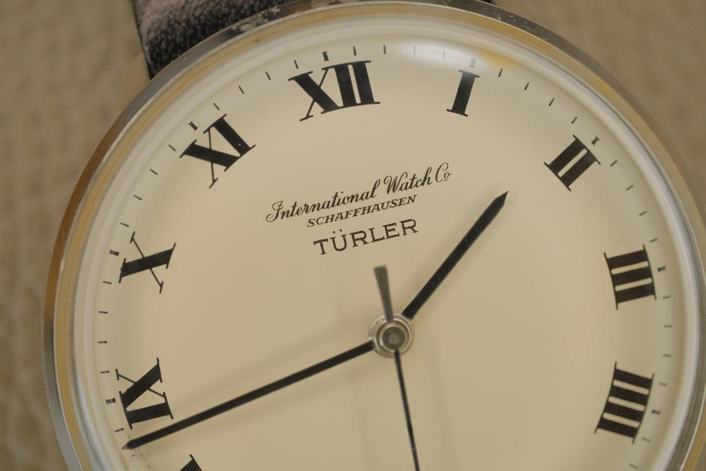 IWC/TURLER ref.2401 cal.403 ROUND MODEL manual winding 1970's