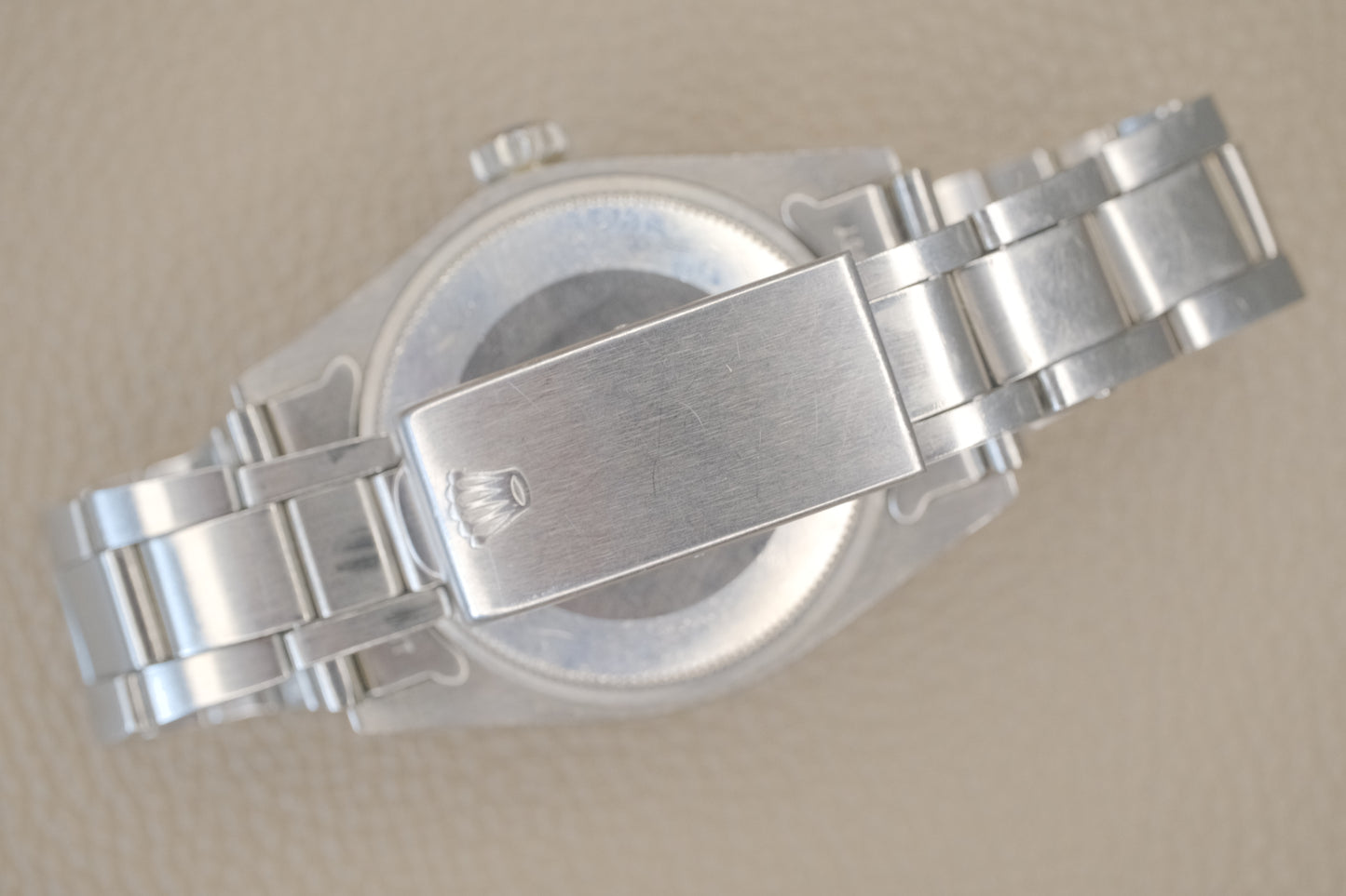 ROLEX σ Oyster Perpetual Date Ref.1500 Matt Black Dial